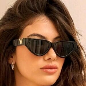 Women's Cat Eye V-Shaped Fashion Glasses